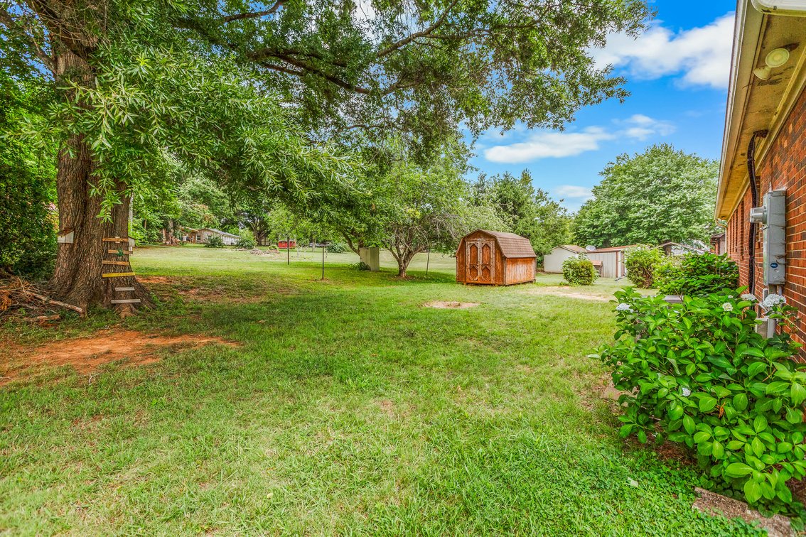 Classic Brick Home - Mocksville, NC