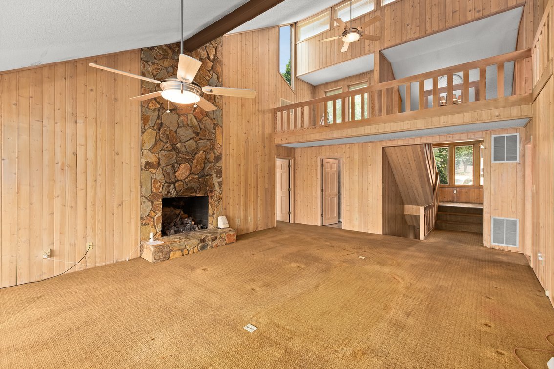 Lakefront Peninsula Retreat - Lexington, NC