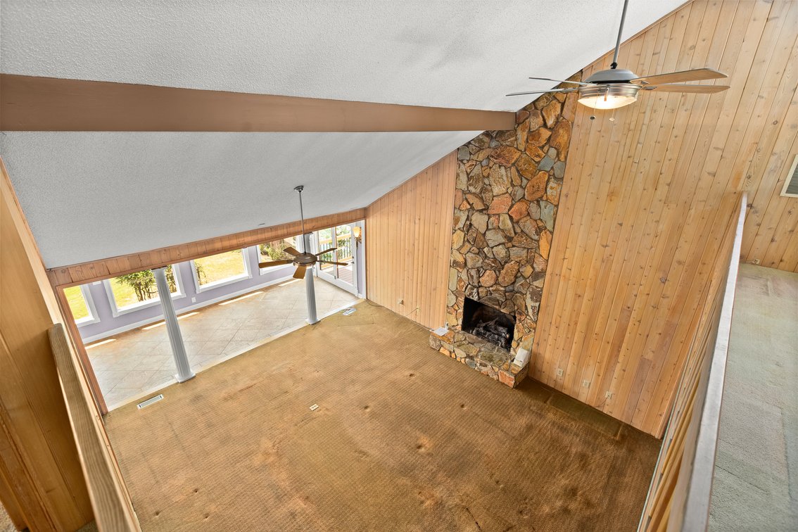 Lakefront Peninsula Retreat - Lexington, NC