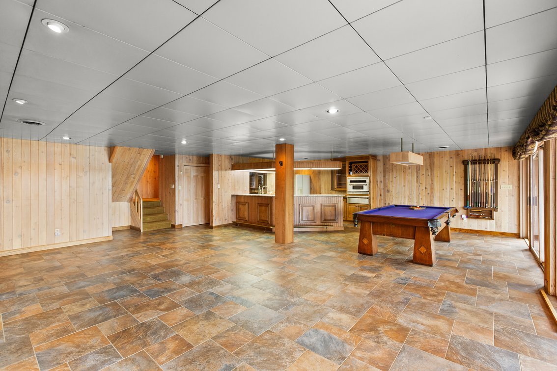 Lakefront Peninsula Retreat - Lexington, NC
