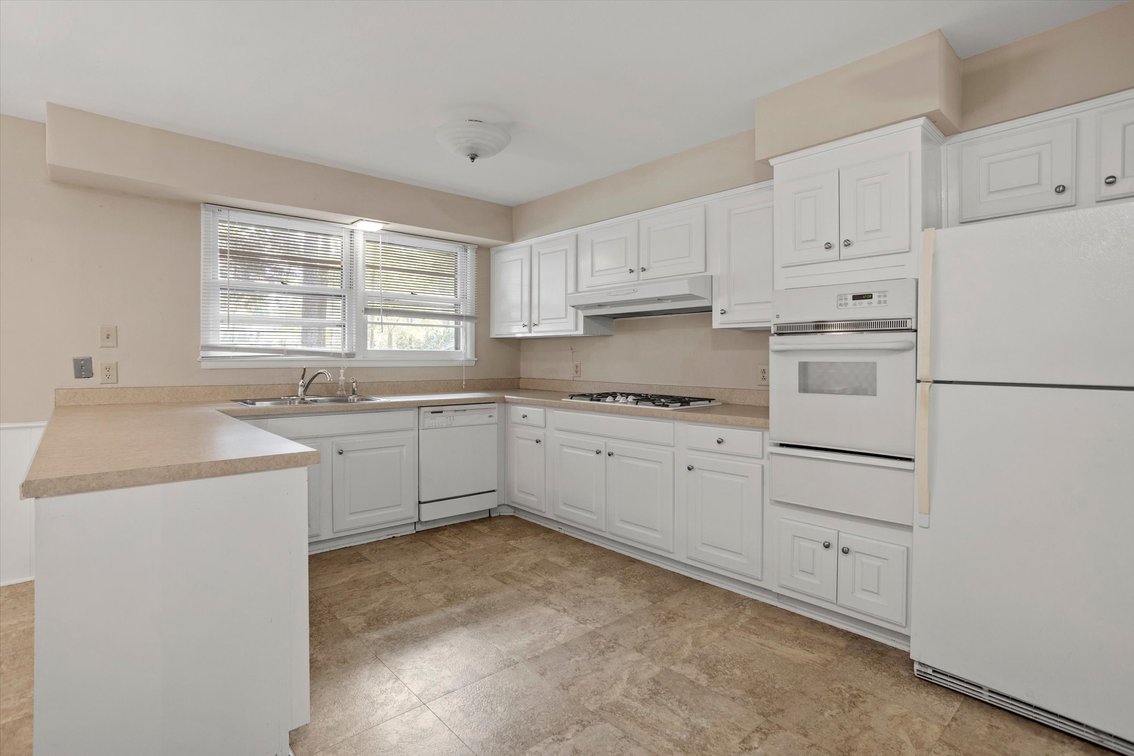 Prime Raleigh Location – Glen Eden Drive