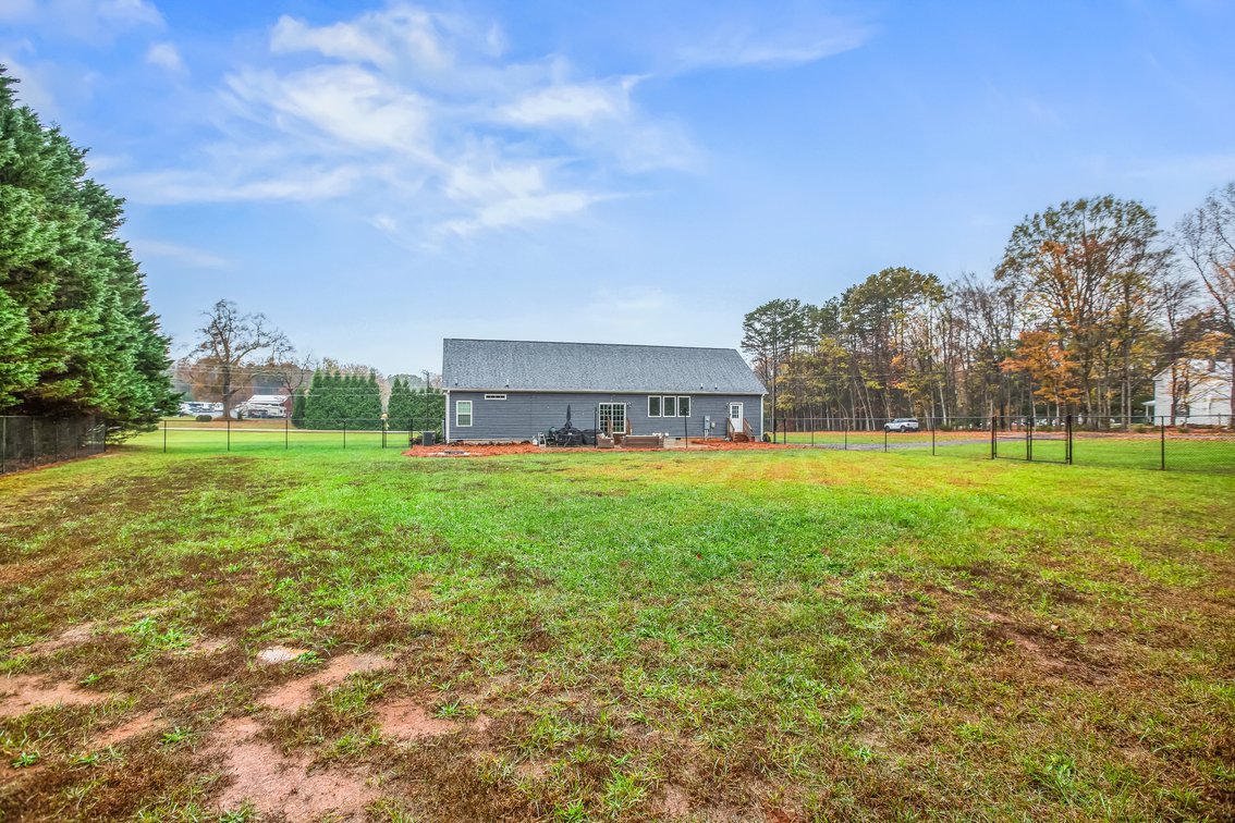 Davie County Home-Modern Living with Countryside Charm!