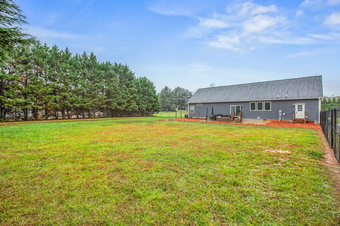 Davie County Home-Modern Living with Countryside Charm!