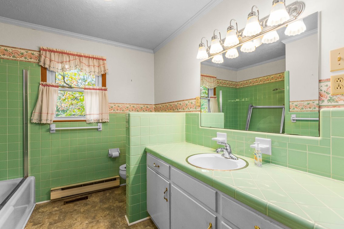 Salisbury Home on 4.5± Acres