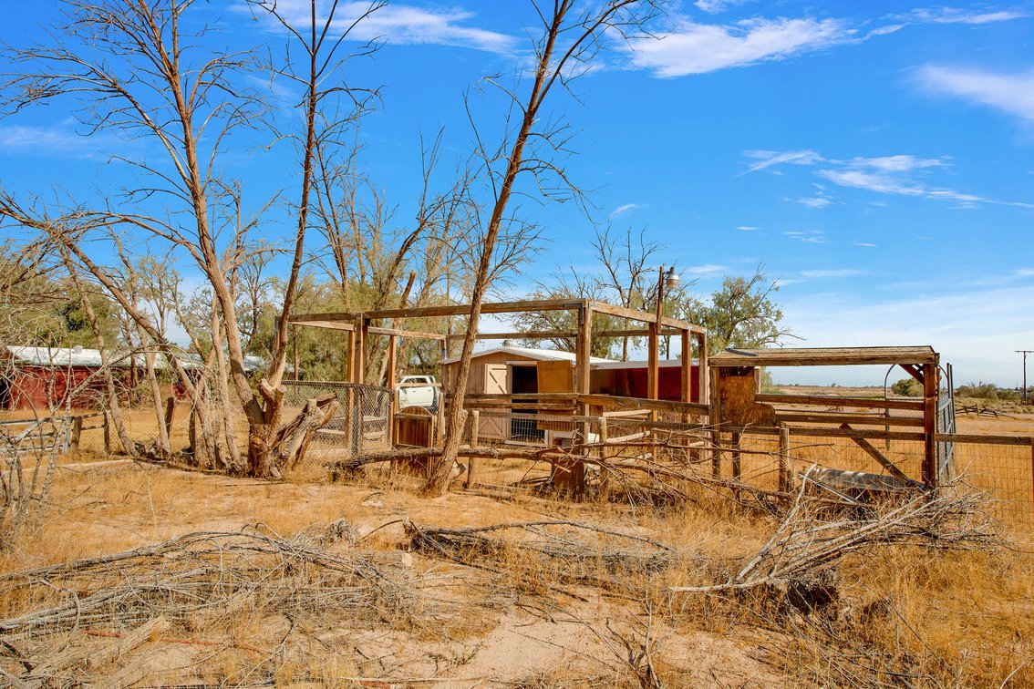 Image for Newberry Desert Ranch Retreat