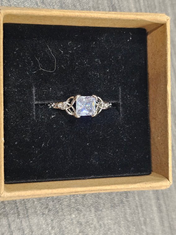 Image for St Albans, WV - Jewelry, Coins, Knives, and More!