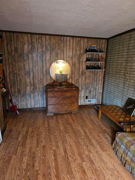 Image for Move-in Ready 4 Bedroom plus Additional 3 Bedroom