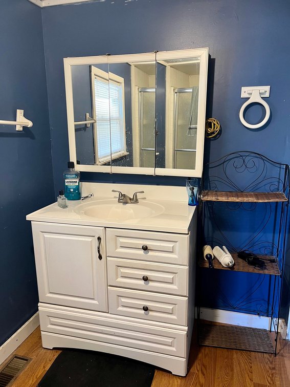 Image for Move-in Ready 4 Bedroom plus Additional 3 Bedroom