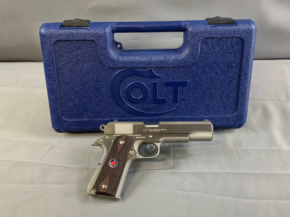 Image for Winter 2024 Guns, Knives, Taxidermy Auction