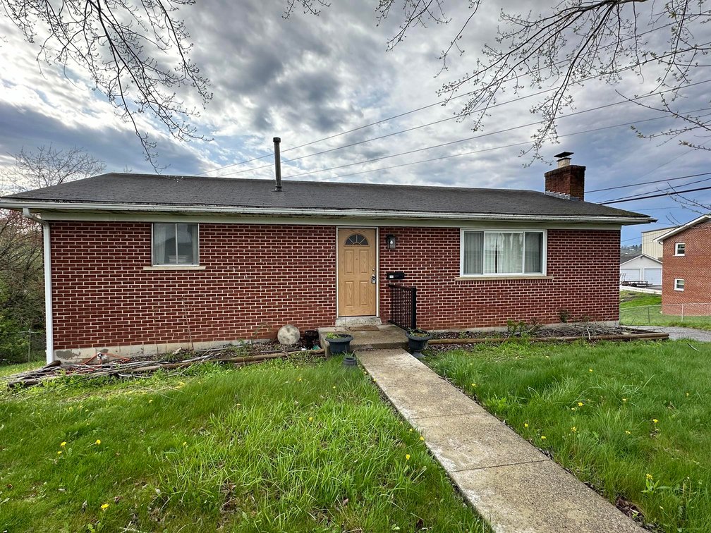 Image for SOLD $95,700 - Two Bedroom on Over 2 Acres in Beckley Selling to the Highest Bidder