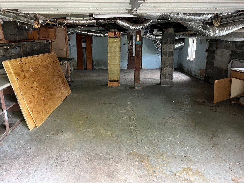 Image for SOLD $46,200 - 3 Bedroom with Full Basement in Williamson