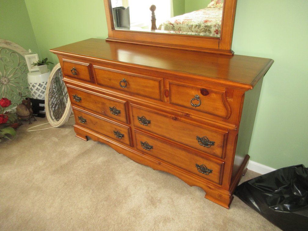 Image for Morgantown, WV – Nice Household Furnishings, Kitchenware, Décor & Much More!