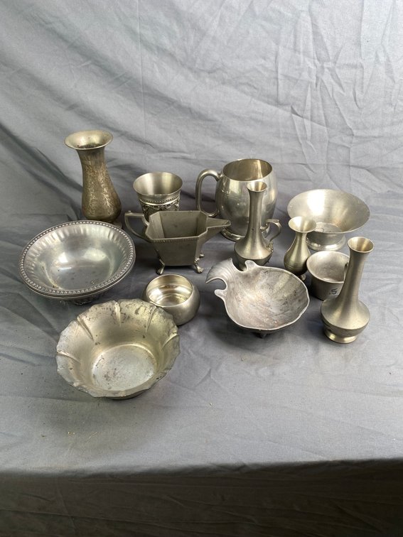 Image for Ireland, WV - Vintage Glassware, Pewter, Brass and Other Décor