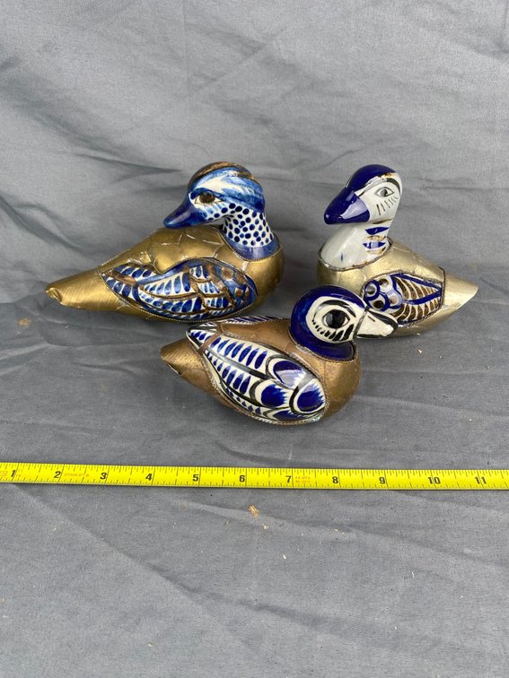 Image for Ireland, WV - Vintage Glassware, Pewter, Brass and Other Décor