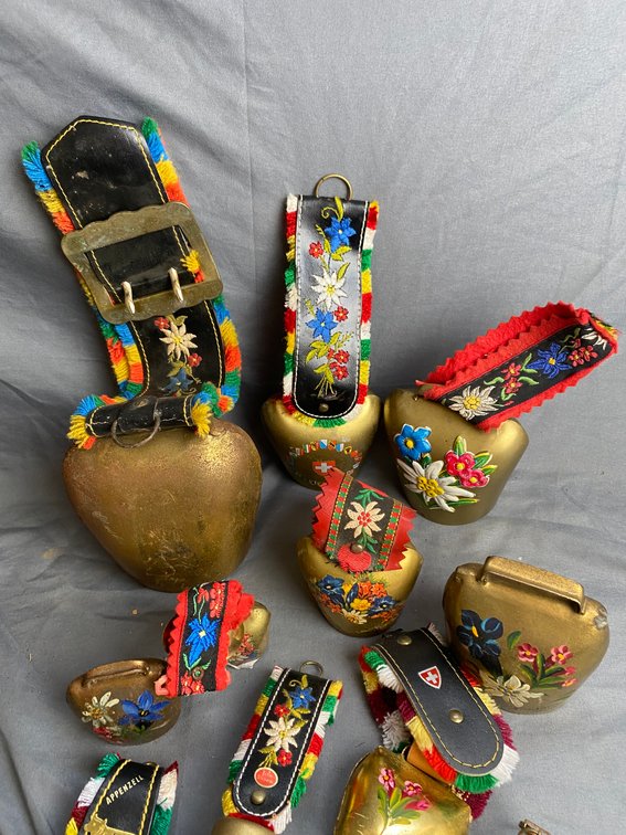 Image for Ireland, WV - Vintage Glassware, Pewter, Brass and Other Décor