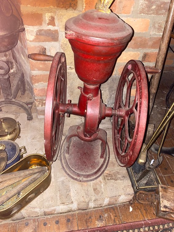 Image for Eighty-Four, PA – Estate of Samuel Miller: Antiques and Collectibles, Victorian Style Furniture, Glassware, Power Tools, Sports Memorabilia and More!