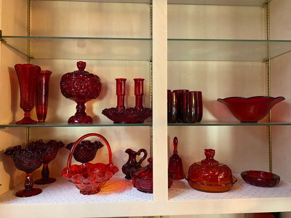 Image for Fairmont, WV – Furniture, Glassware, Household Décor, Craft Supplies, Pyrex and Kitchen Appliances, Camping Supplies and Much More!