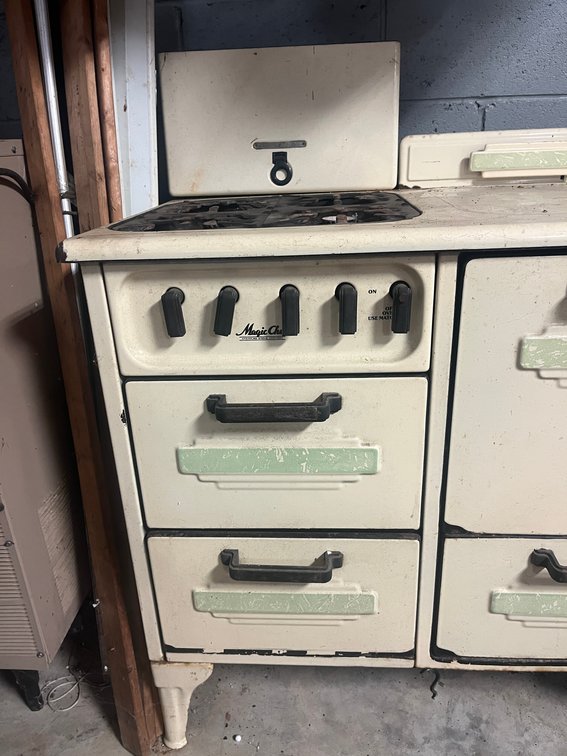 Image for Wayne, WV – Vehicles, McCoy Pottery, Cast Iron Pans, Furniture, Tools and Much More!