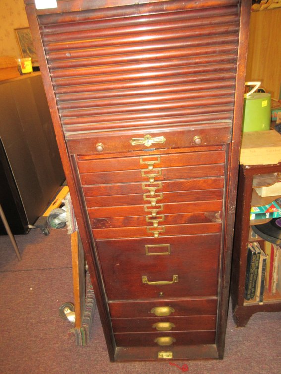 Image for Canonsburg, PA – Store Closing Auction! Tri-State Antiques: Glassware, Furniture, Framed Prints, Collectibles, and More!