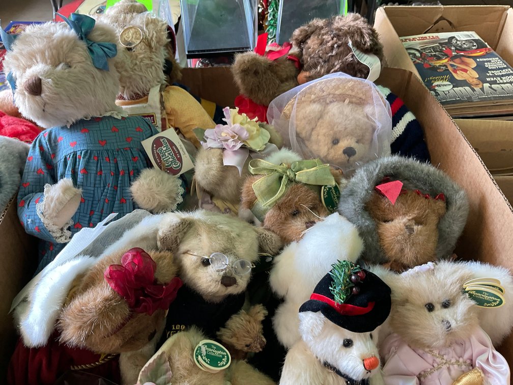Image for Lemont Furnace, PA – Barbie Dolls, Comic Books, Sports Cards, Vintage Christmas Decor, Costume Jewelry and Much More!