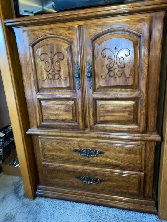 Image for Masontown, WV – Furniture, Glassware, Household Decorative Items, Quilts, Collectibles, and More!