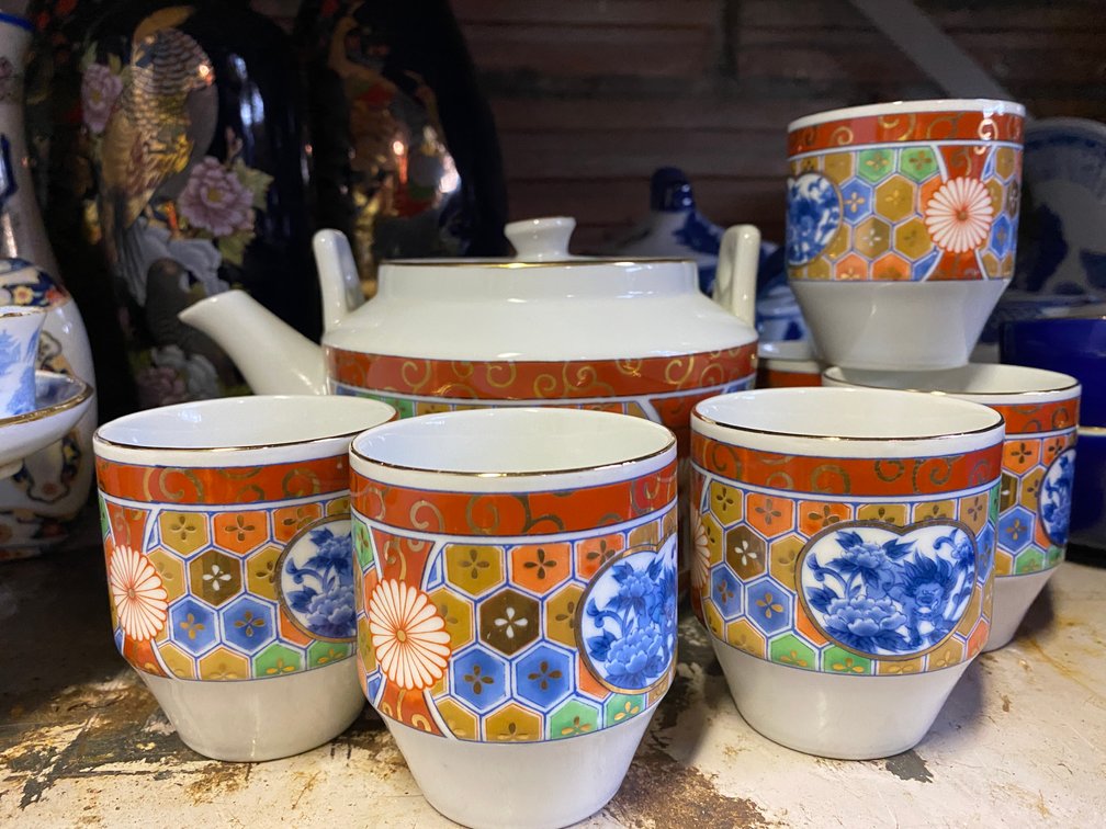 Image for Clarksburg, WV – Enormous Glassware Collection