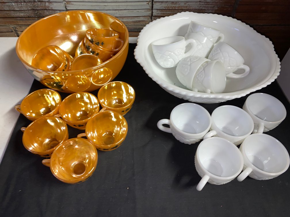 Image for Clarksburg, WV – Enormous Glassware Collection
