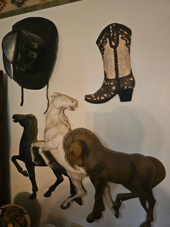 Image for St. Albans, WV – HUGE Collection of Horses, Blenko Glass, Jewelry, Tools, Prints, Furniture and Much More!