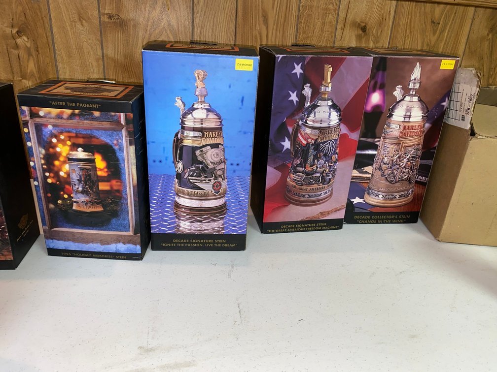 Image for Mt. Pleasant, PA - Woodworking equipment, Hand tools, Harley Davidson Collectibles, Household Furniture, New in Box Kitchen Items, Designer Purses, and more!