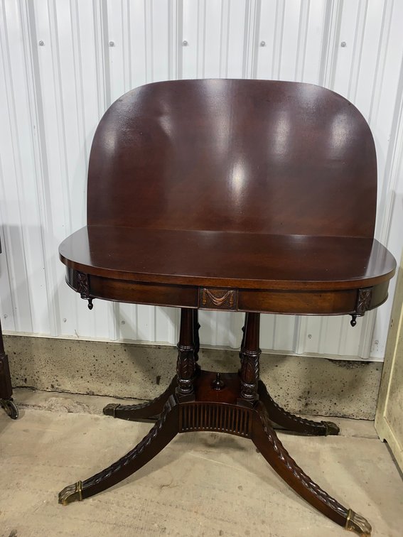 Image for Shinnston, WV - Decorated Stoneware, Collectibles, Glassware, Furniture, and MORE!