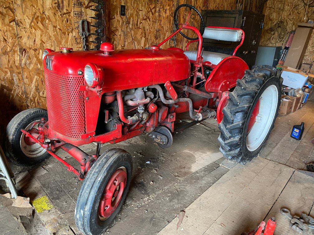 Image for Fairmont, WV – Estate of Peter Moran: Gold Coins, Antiques, Collectibles, Farmall Tractors, Woodworking Shop, and MUCH MORE!