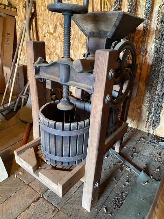 Image for Fairmont, WV – Estate of Peter Moran: Gold Coins, Antiques, Collectibles, Farmall Tractors, Woodworking Shop, and MUCH MORE!