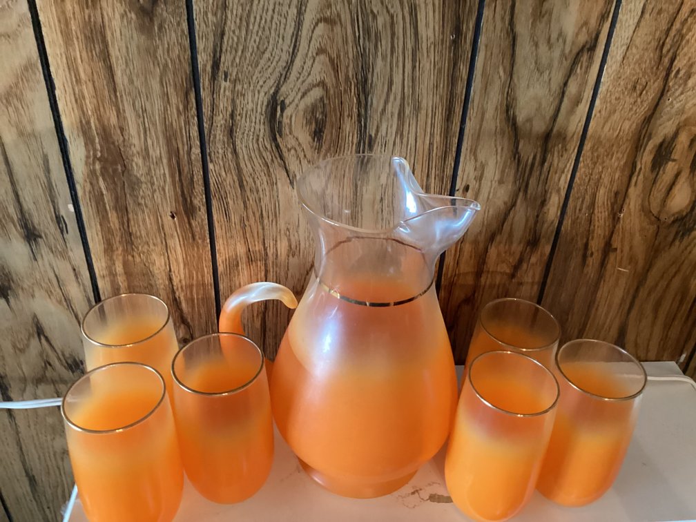 Image for Uniontown, PA – Online Estate Auction: Antique Dolls, Furniture, Glassware and More!
