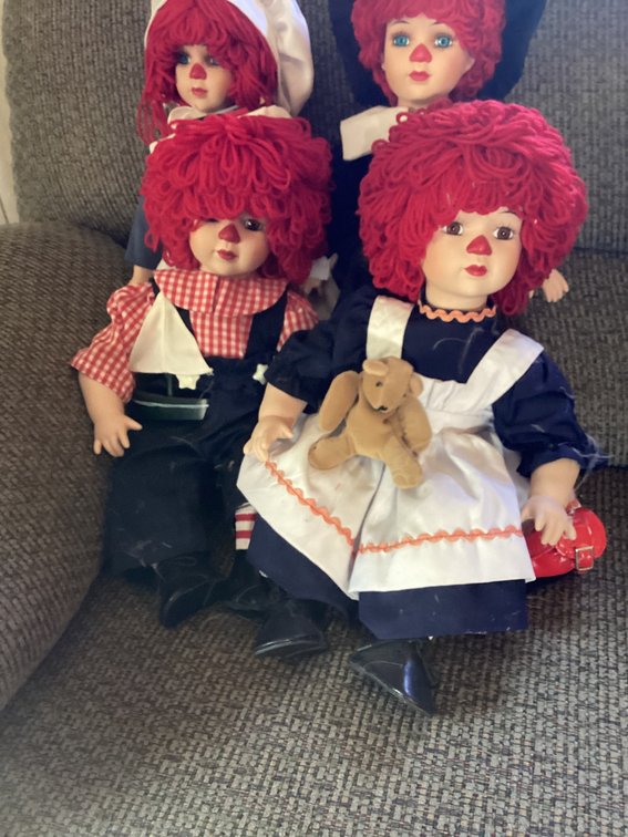 Image for Uniontown, PA – Online Estate Auction: Antique Dolls, Furniture, Glassware and More!