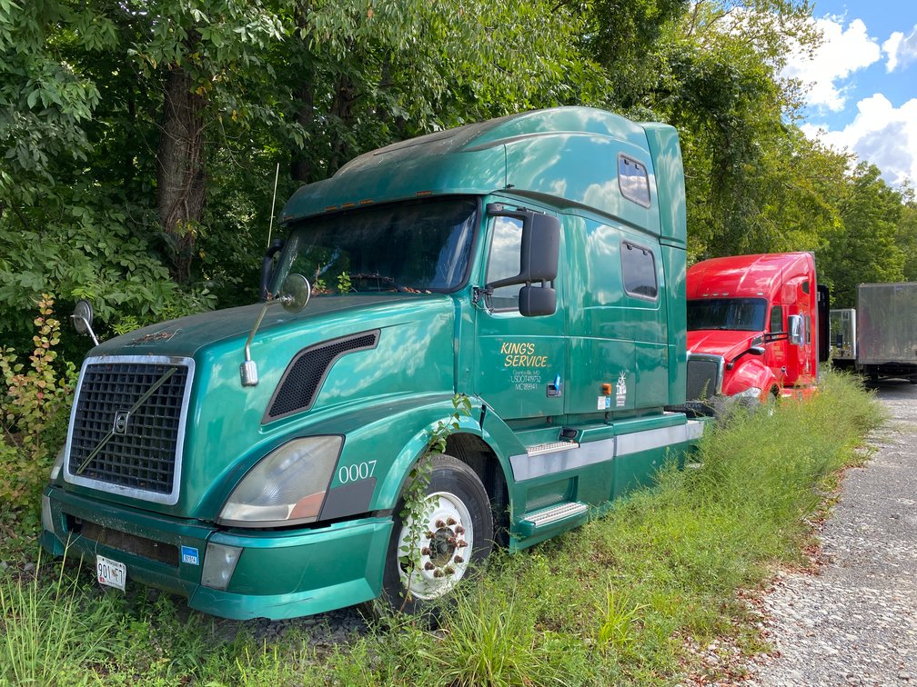 Image for Fairmont, WV – 09’ Monaco Executive, Kenworth & Volvo Tractors, 53’ Dry Trailers, Truck Parts and Equipment