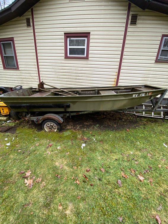 Image for Tunnelton, WV -- Equipment & Estate Auction – GMC Sierra, F-550 Utility Truck, Zero-Turn Mowers, Shipping Containers, Boats