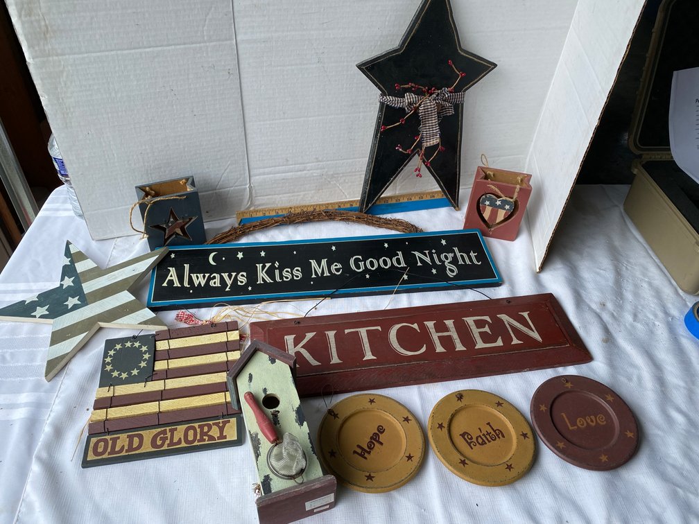 Image for Connellsville, PA -- Riding Mowers, Tools, Hunting Supplies, Furniture, Many Decorator items, Holiday Decorations, Household items, Men's and Women's Clothing, Patio Furniture, Exercise Equipment, More!