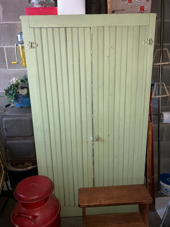 Image for Washington, PA -- Large Estate Auction Featuring Firearms, Antiques, Fine Glassware, Artwork, & Household Contents (Nearly 500 Lots!)