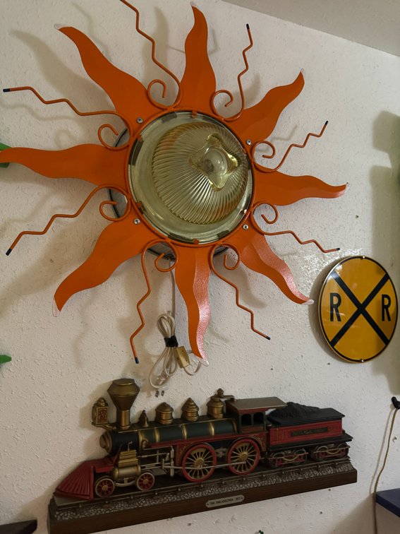 Image for Hurricane, WV -- Glassware, Antiques, Furniture, Artwork, Lamps, Tools and MORE!