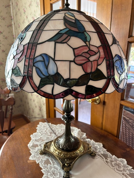 Image for St. Clairsville, OH – Premium Collectible Glassware and Antique Furniture