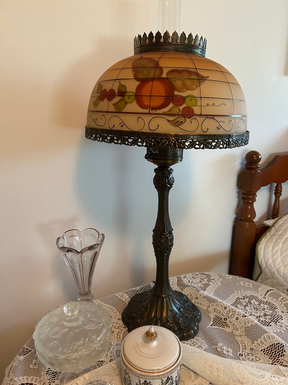 Image for St. Clairsville, OH – Premium Collectible Glassware and Antique Furniture