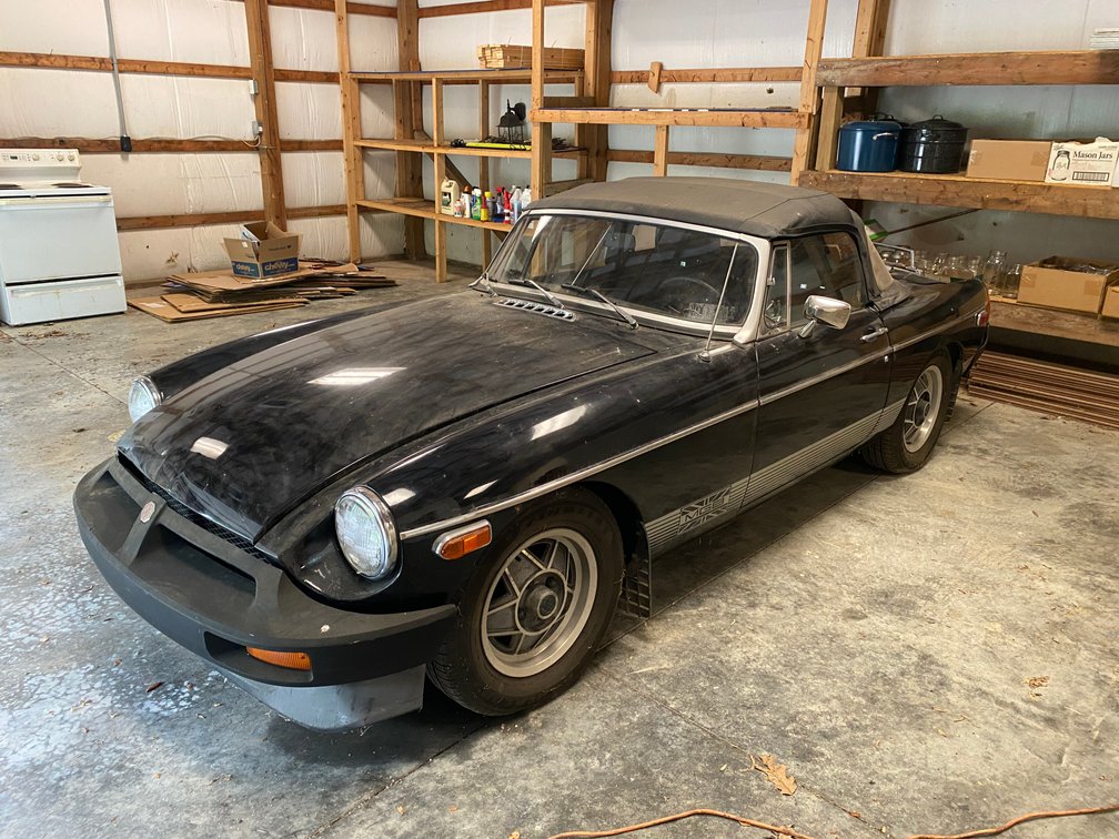 Image for Morgantown, WV - Moving Auction: Kubota Tractor, 1980 MGB, Slot Machine, Tools, Patio Furniture & More!