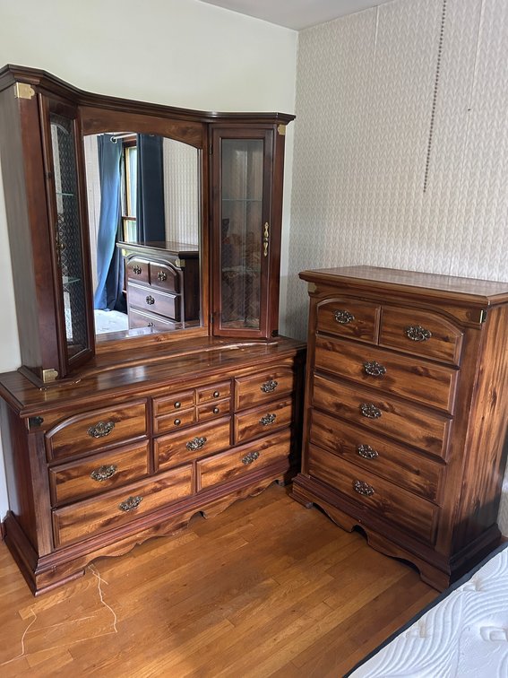 Image for Weston, WV – Estate of Emogene Moneypenny Online Auction: Household Items, Furniture, Fiesta and Pyrex, Collectibles, and More!