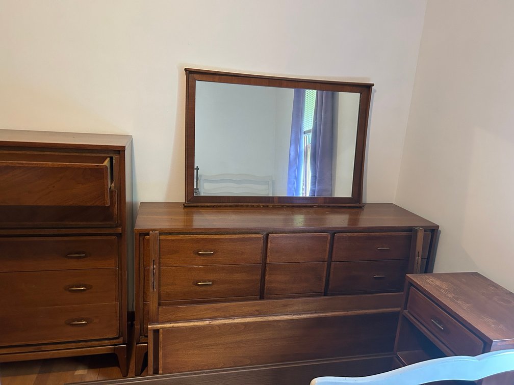 Image for Weston, WV – Estate of Emogene Moneypenny Online Auction: Household Items, Furniture, Fiesta and Pyrex, Collectibles, and More!