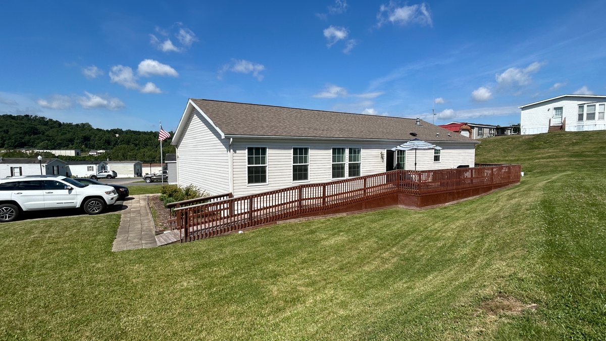 Image for Morgantown, WV – 2021 Modern Ranch-Style Manufactured Home in Bluegrass Village