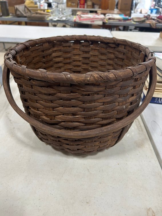Image for Shinnston, WV - Over 350 Lots: Antiques, Tools, Quality Household Online Auction