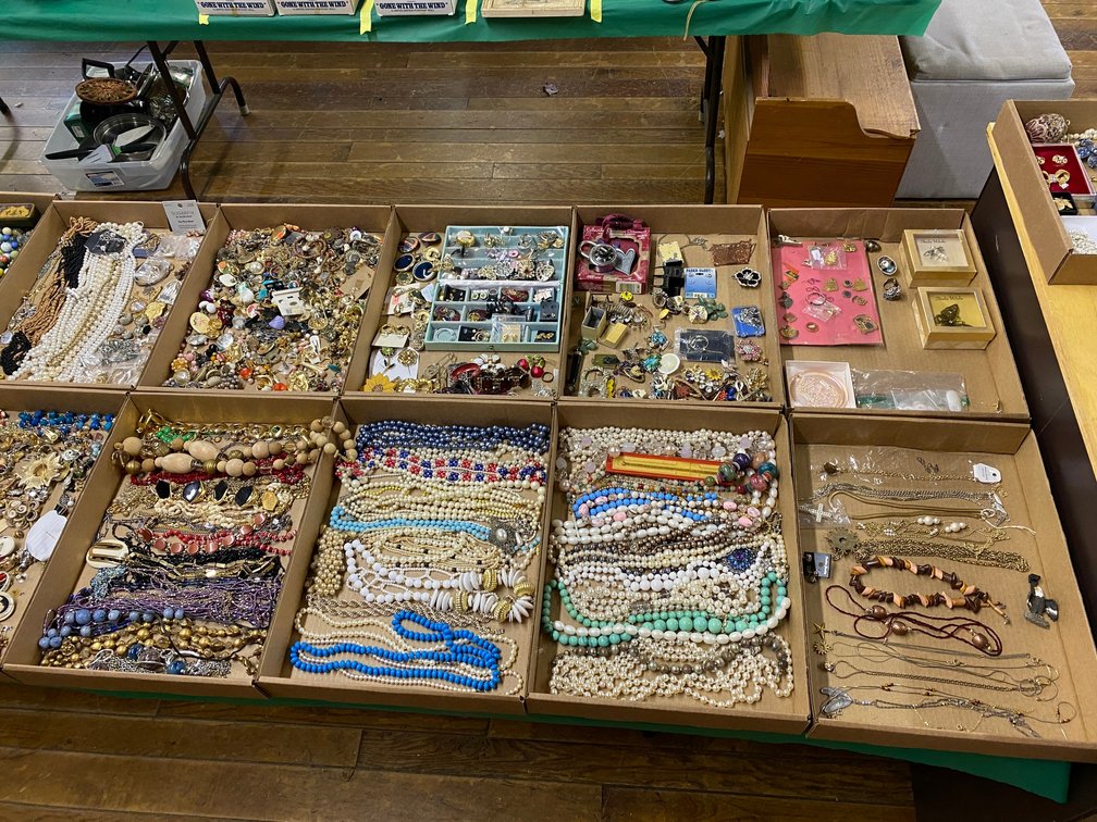 Image for Jane Lew, WV - Glassware, Jewelry, Tools & Collectibles Consignment Auction - Nearly 200 Lots!