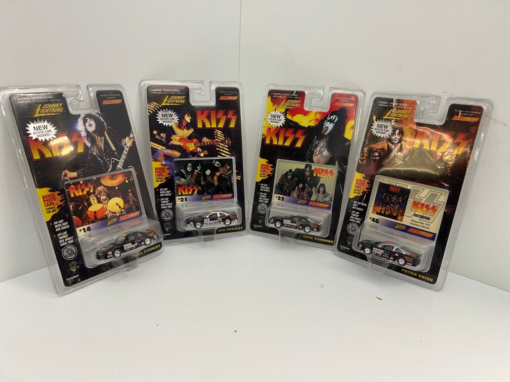 Image for Morgantown/Westover, WV - Vintage Sports Cards, Pokemon, Barbie Collection, Toys and Glassware!