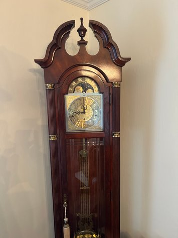 Image for Morgantown, WV - '08 Chevrolet Silverado, Quality Furniture, Clocks, Appliances, & Collectibles