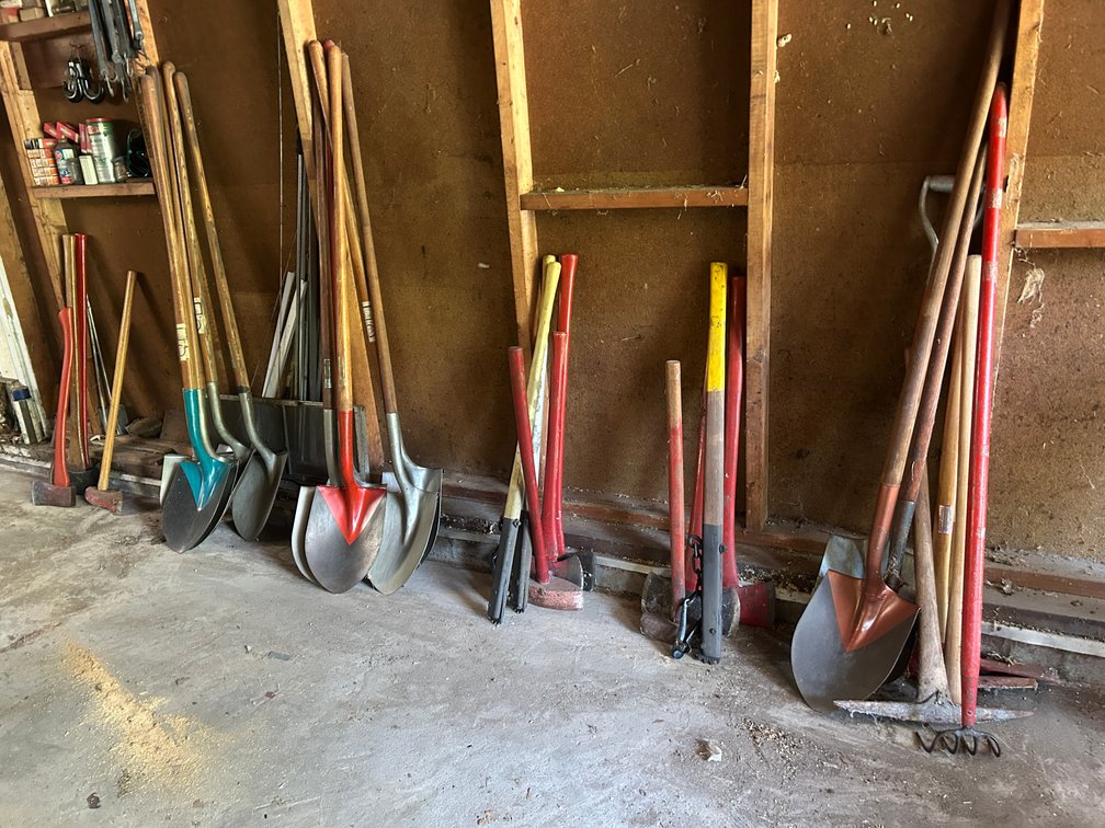Image for Mount Clare, WV – Online Country Estate Auction: Tools, Furniture & More!